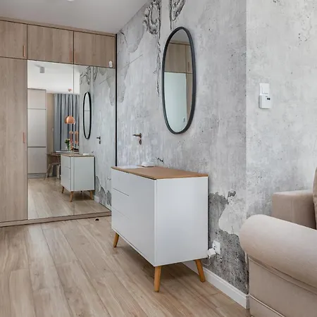 Allure Apartment Golden Harbour by Renters Prestige Apartment